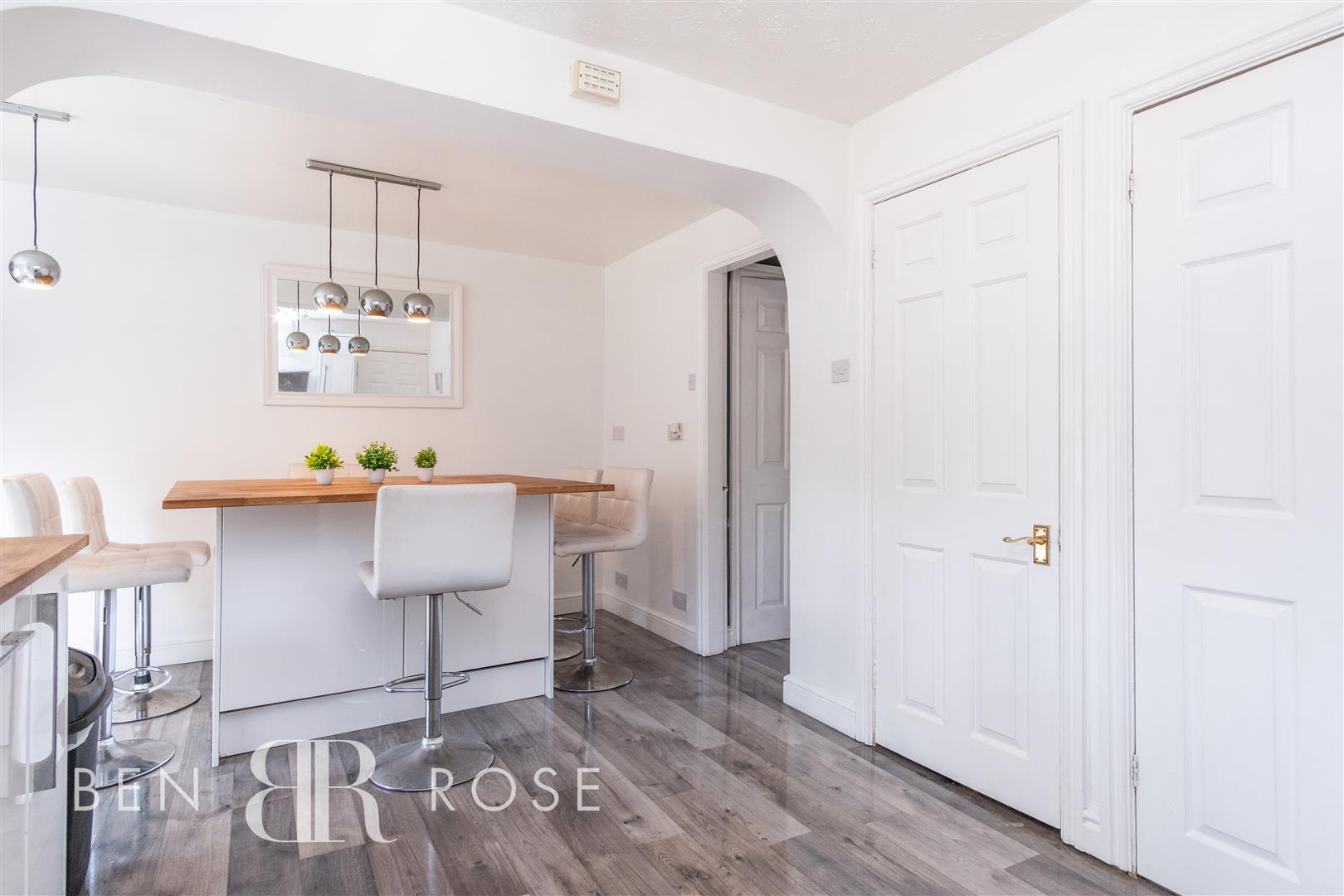 Ridge Way, Preston